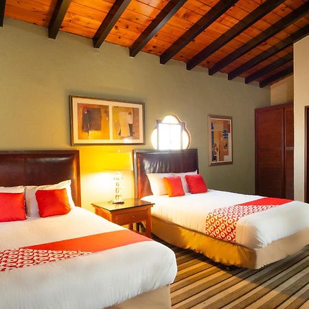 Oyo Hotel Hacienda Don Luis, Rosarito Dış mekan fotoğraf A typical hotel room