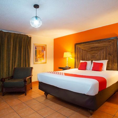 Oyo Hotel Hacienda Don Luis, Rosarito Dış mekan fotoğraf A typical room at the hotel