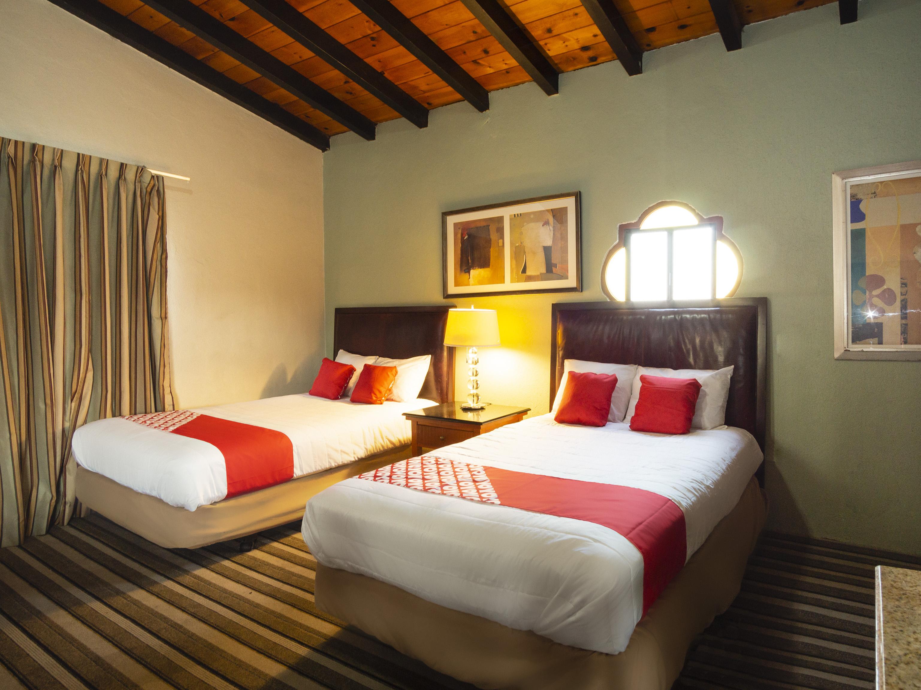 Oyo Hotel Hacienda Don Luis, Rosarito Dış mekan fotoğraf A room at the hotel