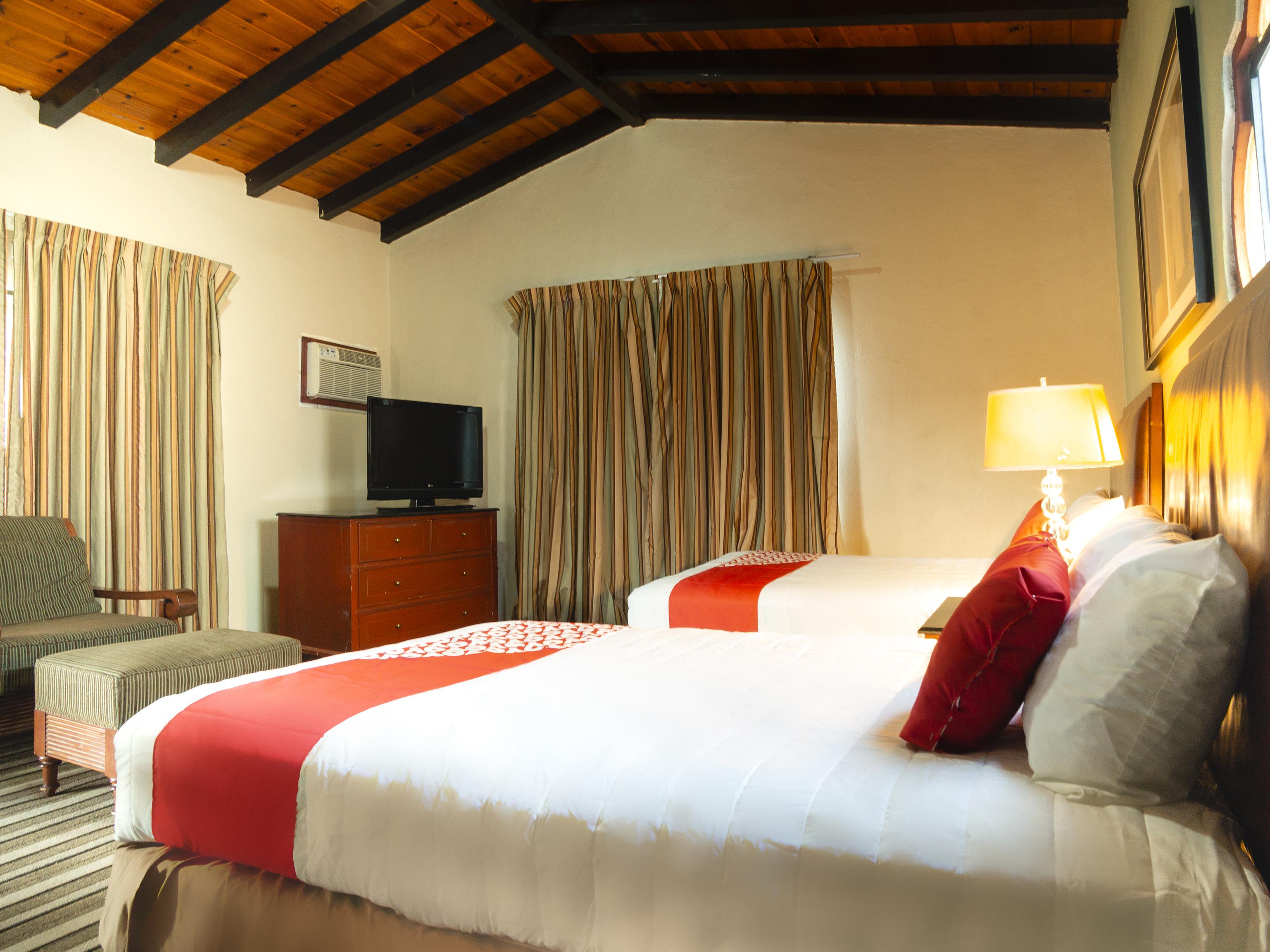 Oyo Hotel Hacienda Don Luis, Rosarito Dış mekan fotoğraf A room at the hotel