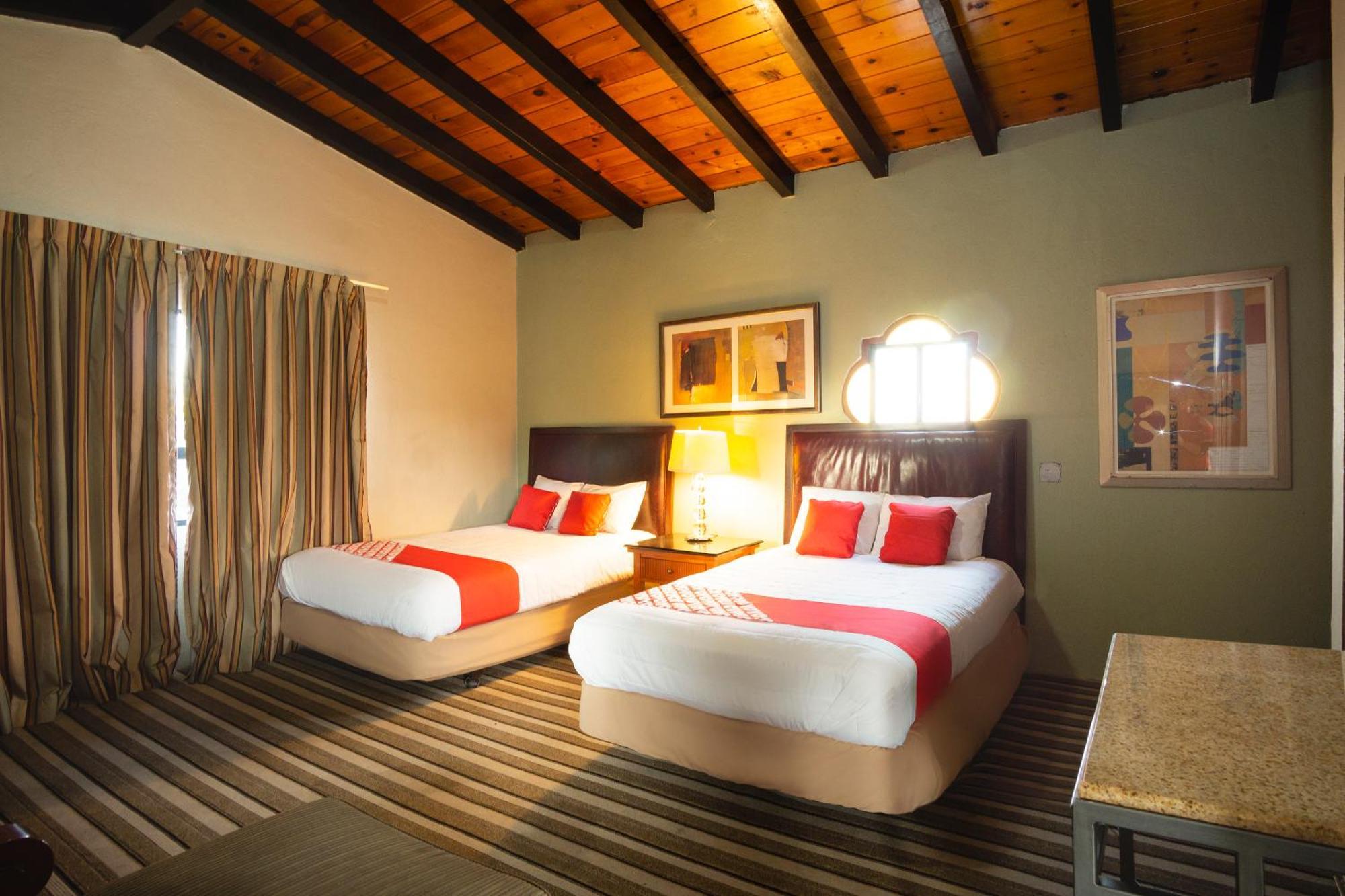 Oyo Hotel Hacienda Don Luis, Rosarito Dış mekan fotoğraf A typical room at the hotel