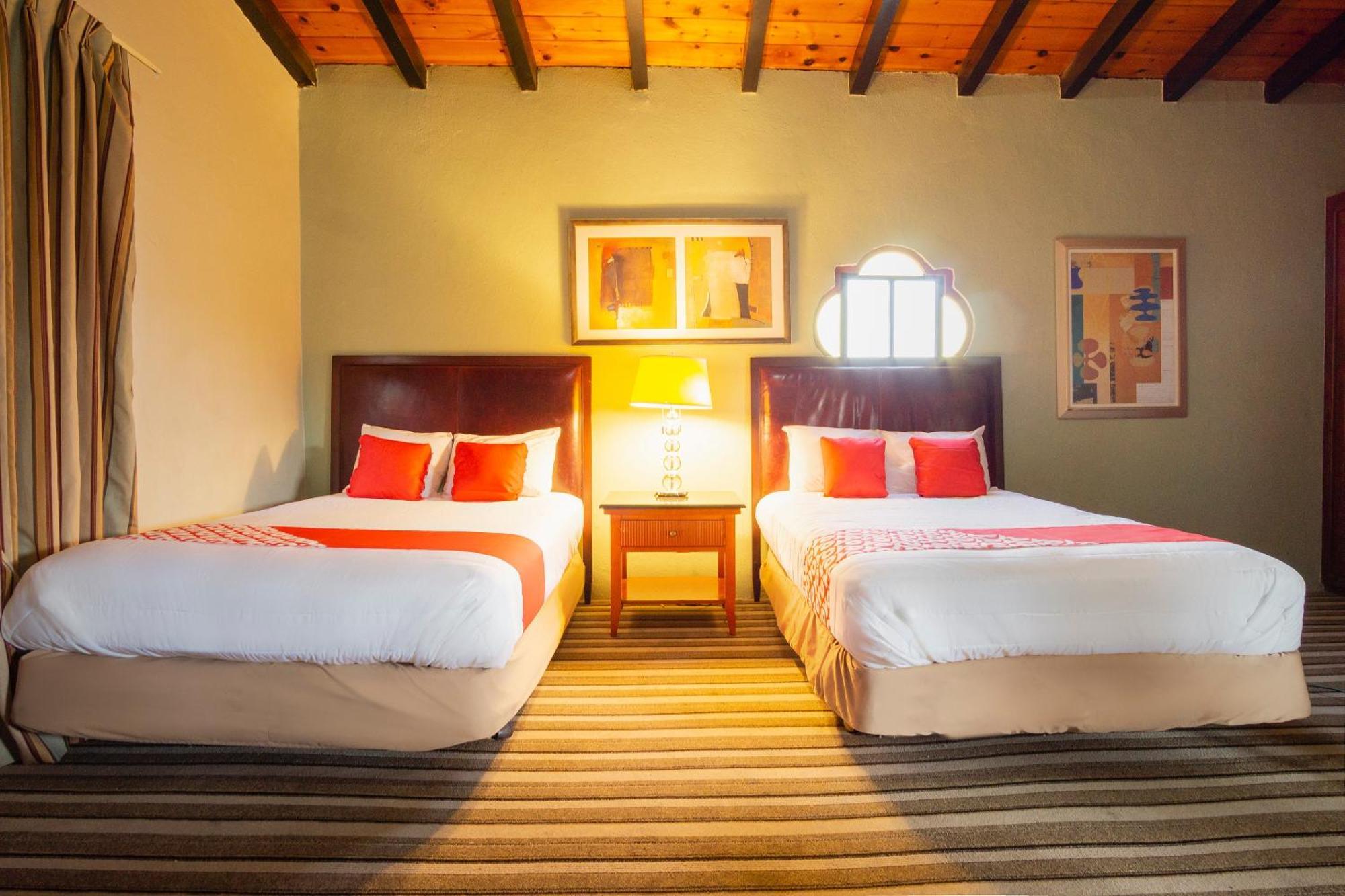 Oyo Hotel Hacienda Don Luis, Rosarito Dış mekan fotoğraf A room at the hotel