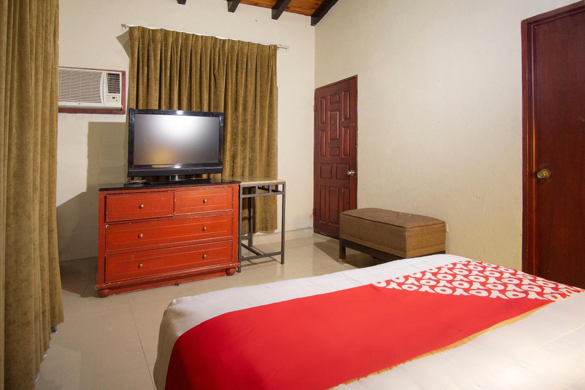 Oyo Hotel Hacienda Don Luis, Rosarito Dış mekan fotoğraf A typical hotel room