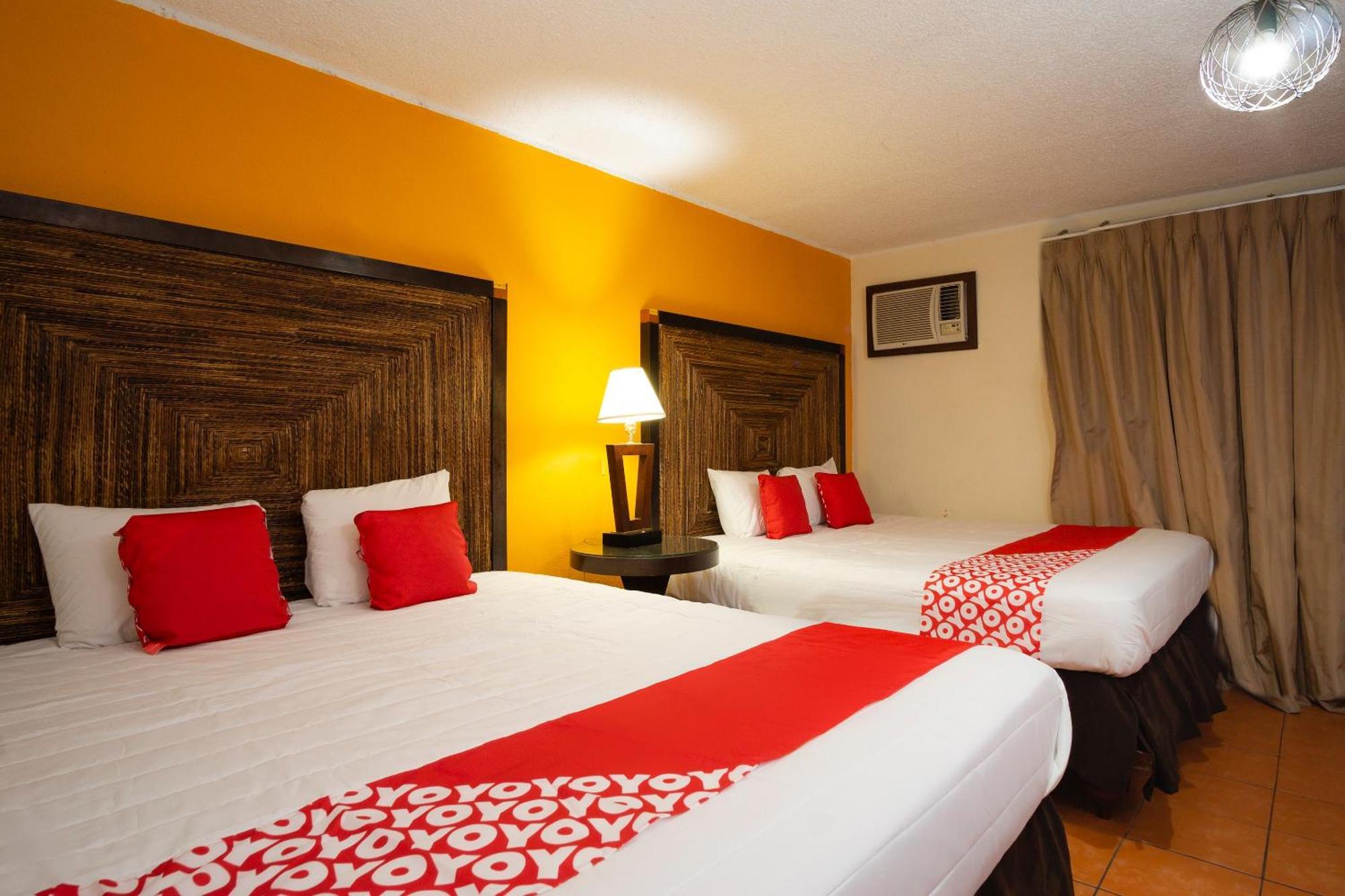 Oyo Hotel Hacienda Don Luis, Rosarito Dış mekan fotoğraf A typical OYO hotel room in Mexico City