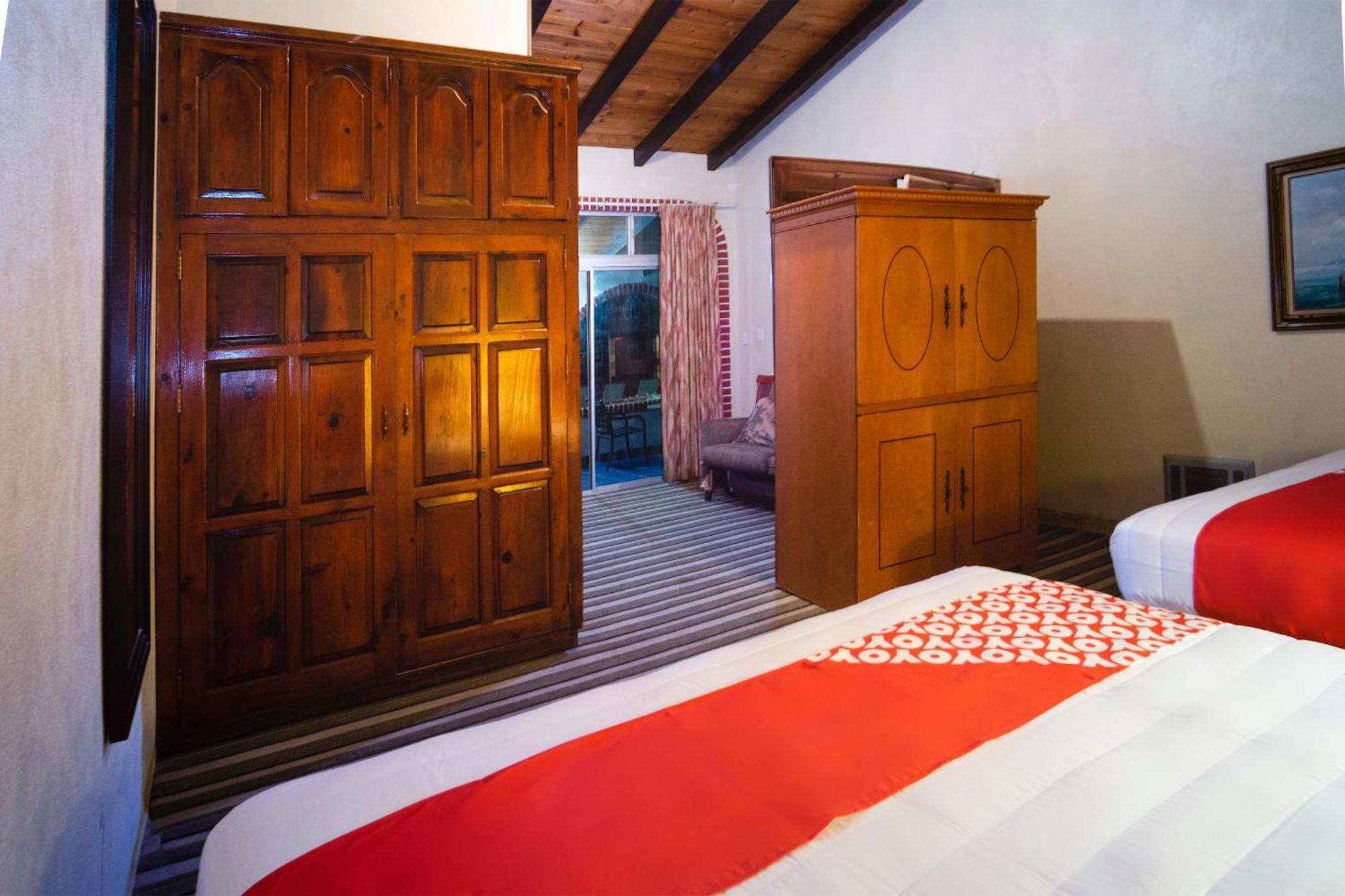 Oyo Hotel Hacienda Don Luis, Rosarito Dış mekan fotoğraf A room at the hotel