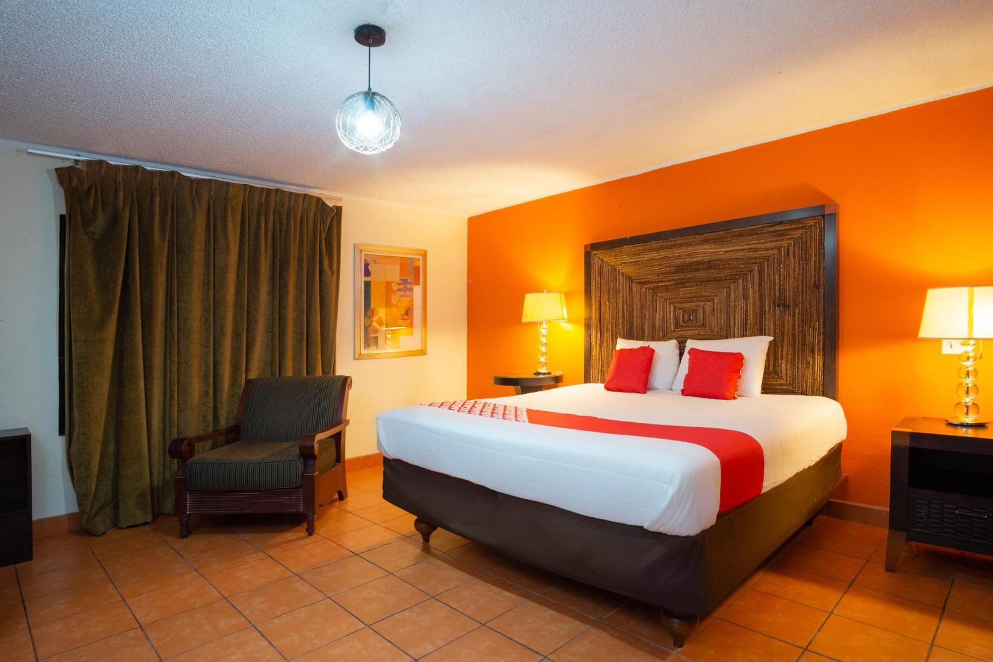 Oyo Hotel Hacienda Don Luis, Rosarito Dış mekan fotoğraf A typical room at the hotel